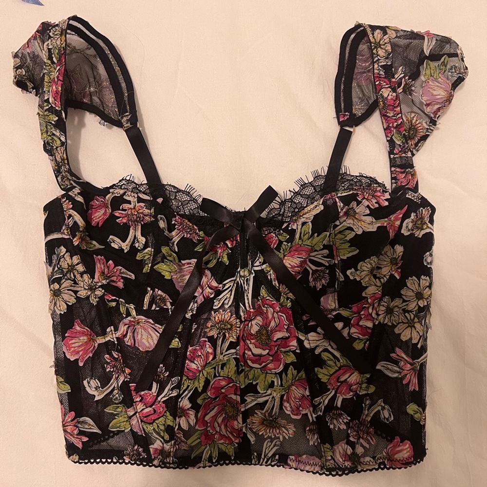 Brand new Victoria’s Secret bralette!